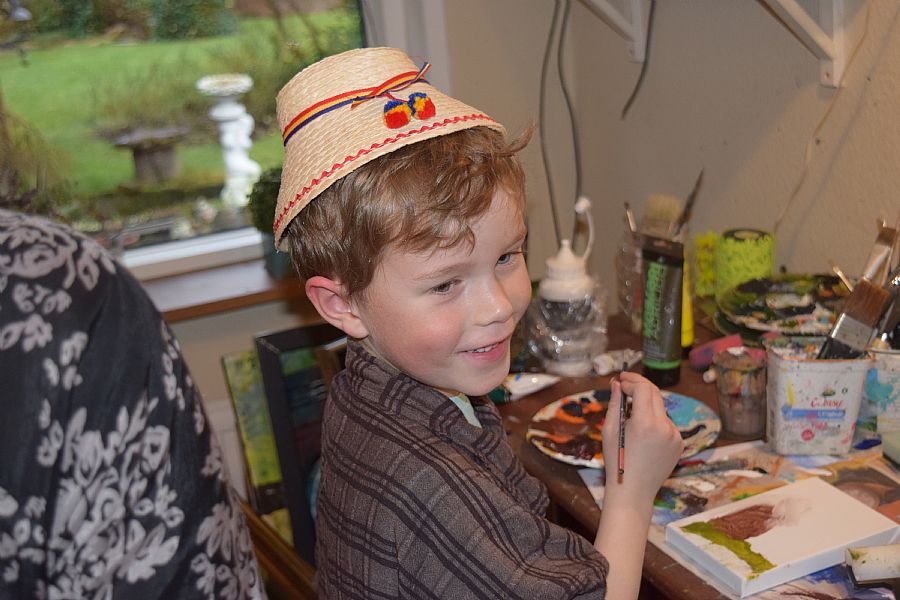 Laurits med rumnsk kunstnerhat
